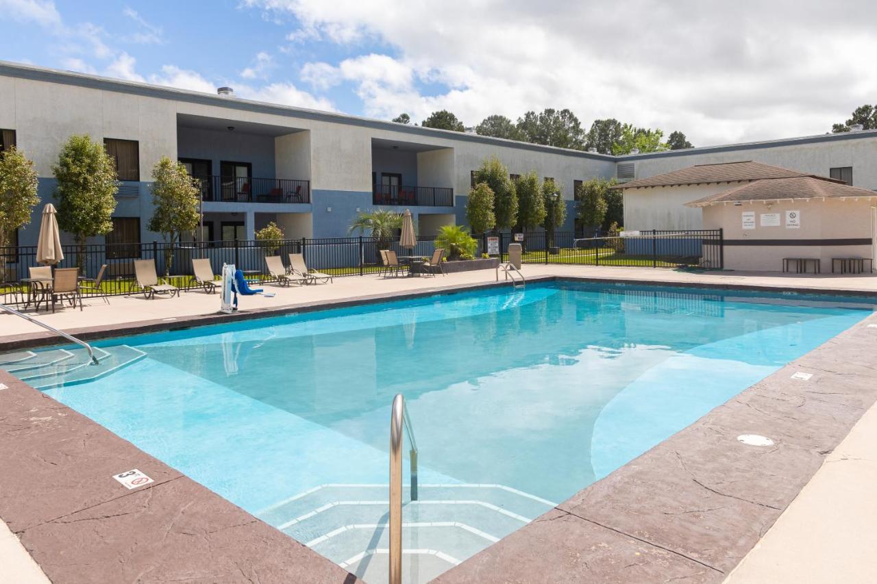 Cottonwood Suites Savannah Hotel & Conference Center Pooler Extérieur photo