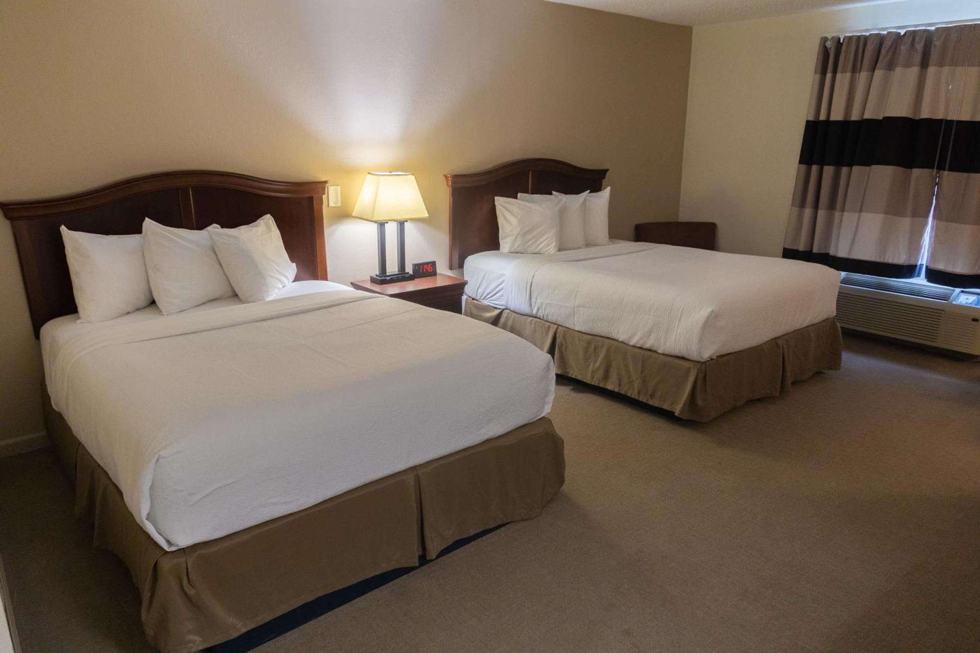 Cottonwood Suites Savannah Hotel & Conference Center Pooler Extérieur photo